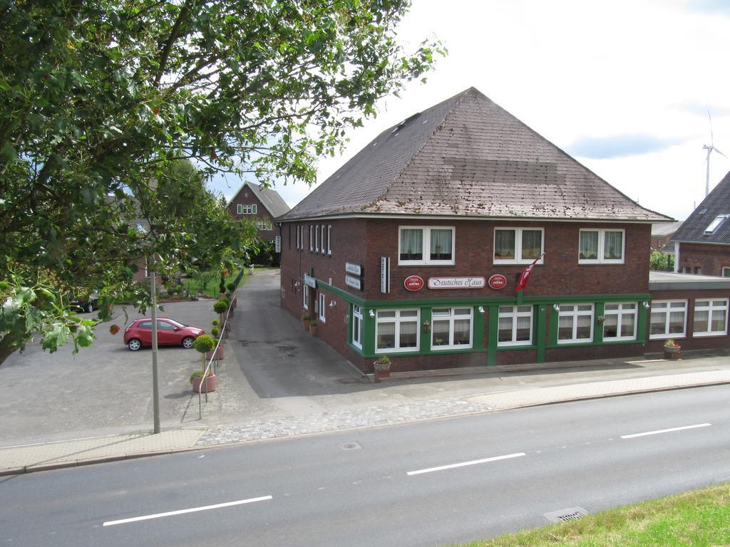 Hotel Deutsches Haus Francop ハンブルク エクステリア 写真