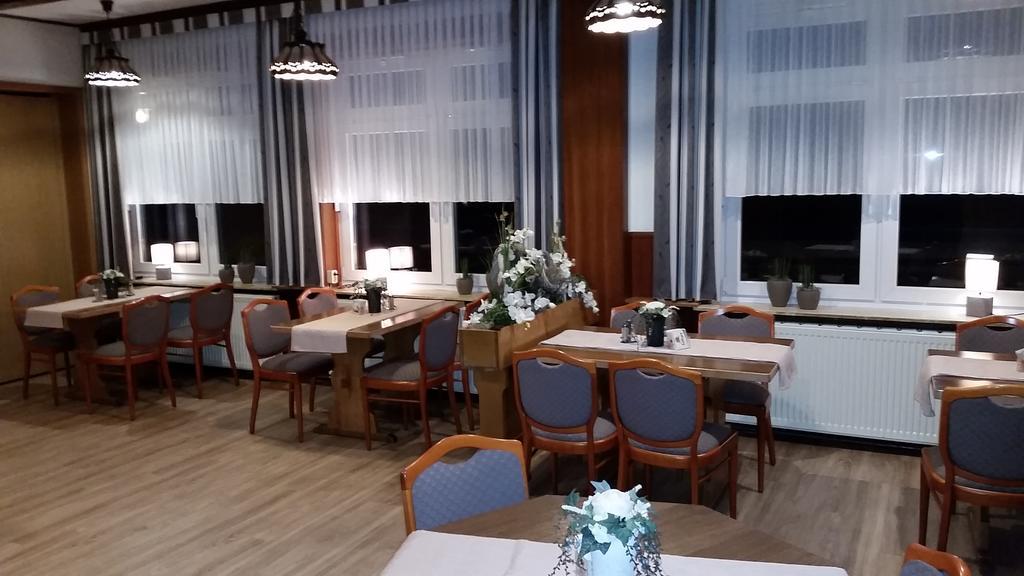 Hotel Deutsches Haus Francop ハンブルク エクステリア 写真