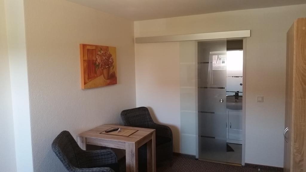 Hotel Deutsches Haus Francop ハンブルク エクステリア 写真