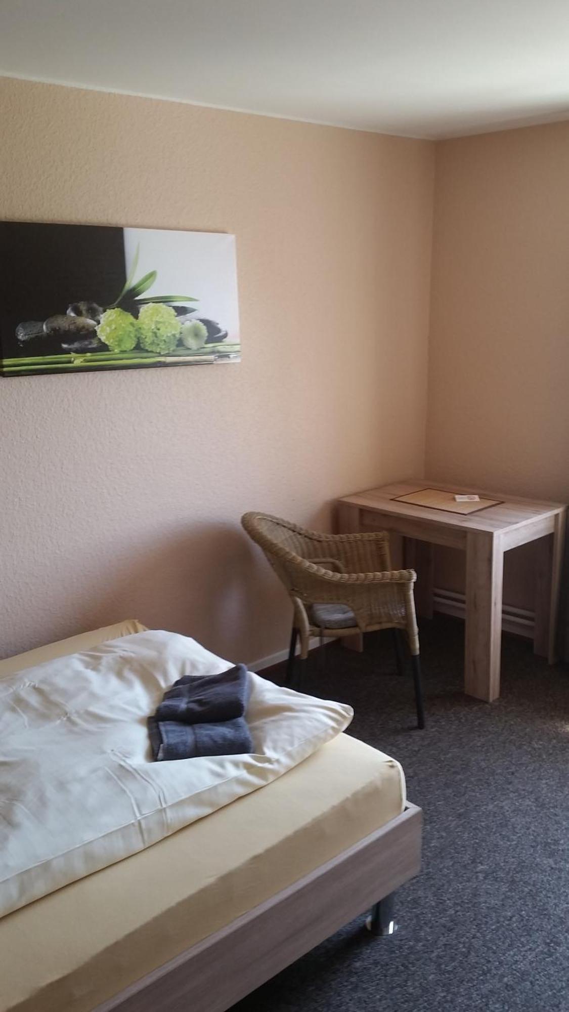 Hotel Deutsches Haus Francop ハンブルク エクステリア 写真