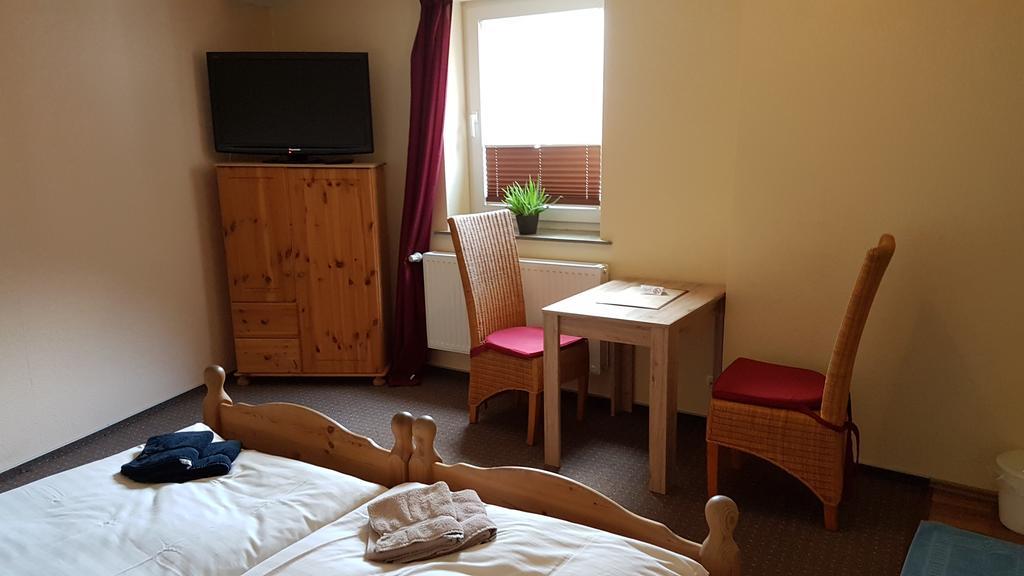Hotel Deutsches Haus Francop ハンブルク エクステリア 写真