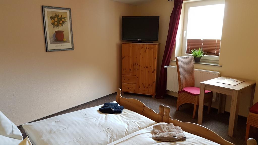 Hotel Deutsches Haus Francop ハンブルク エクステリア 写真